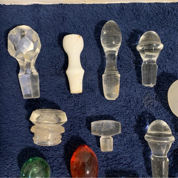 12 Glass Vintage Antique MCM Perfume Genie Bottle Decanter Stopper Red Green Lot - Picture 11 of 12